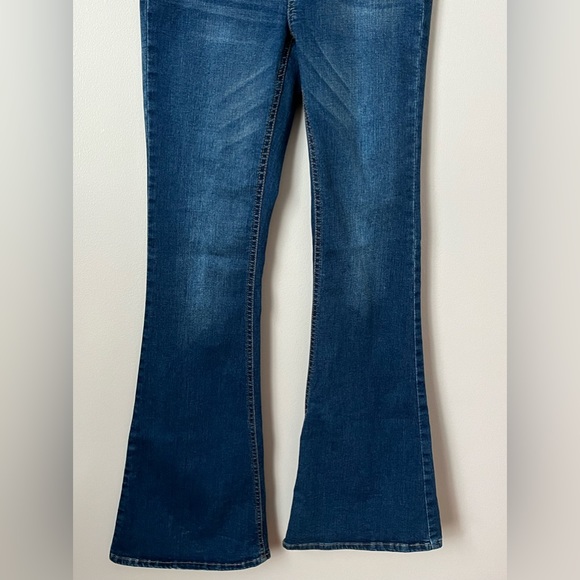 Women’s Bluenotes Denim Super High Rise Flare - Picture 3 of 11